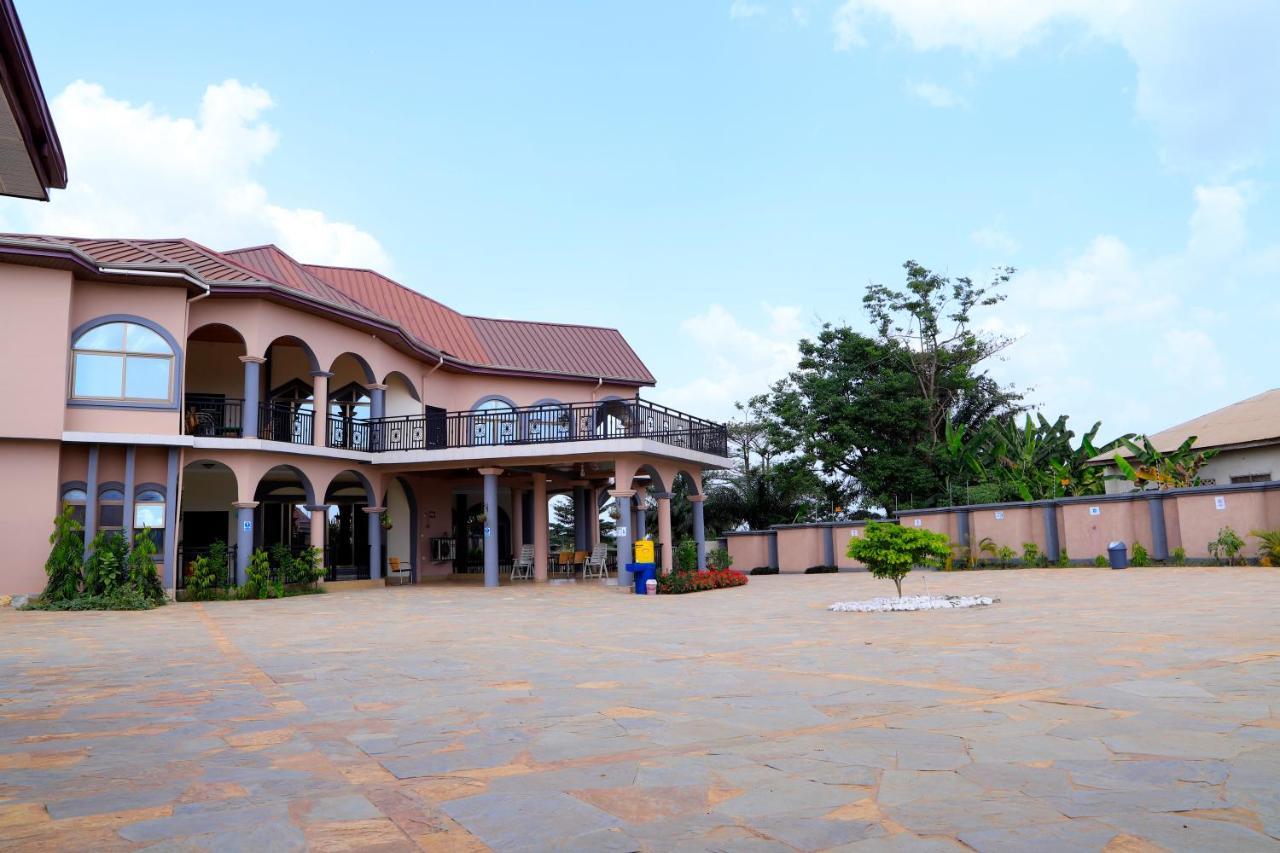 Osaah Bema Lodge Antoa Exterior foto